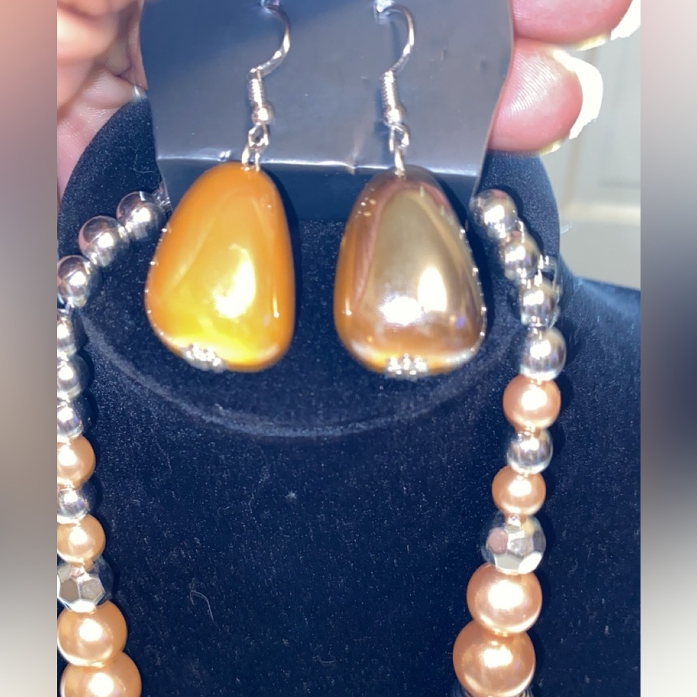 Gorgeous Rock Style Necklace Set! Ready to Ship! - Picture 2 of 2